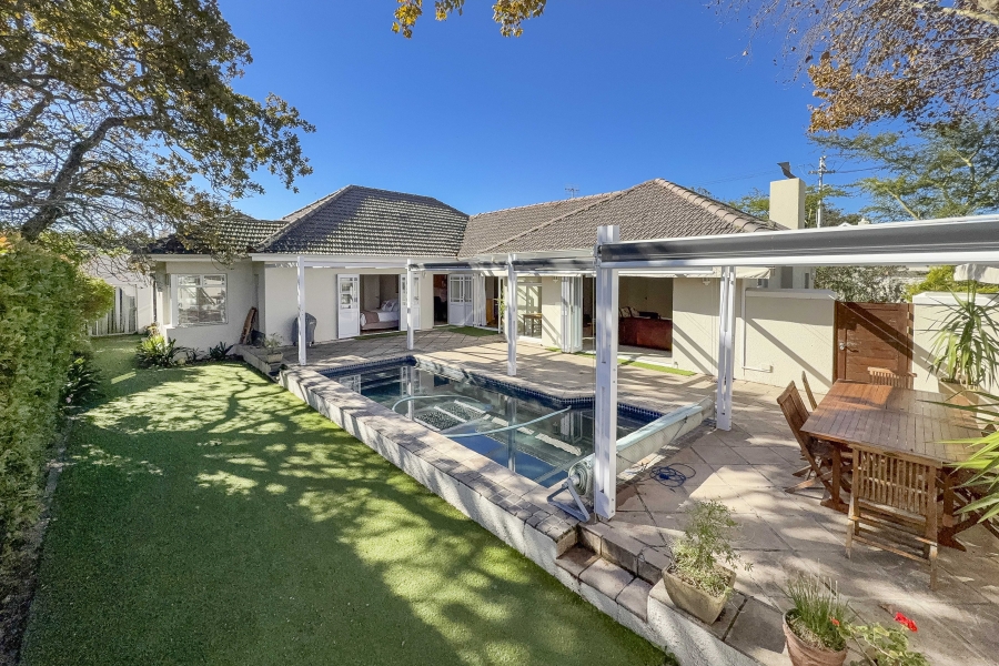 4 Bedroom Property for Sale in Claremont Western Cape